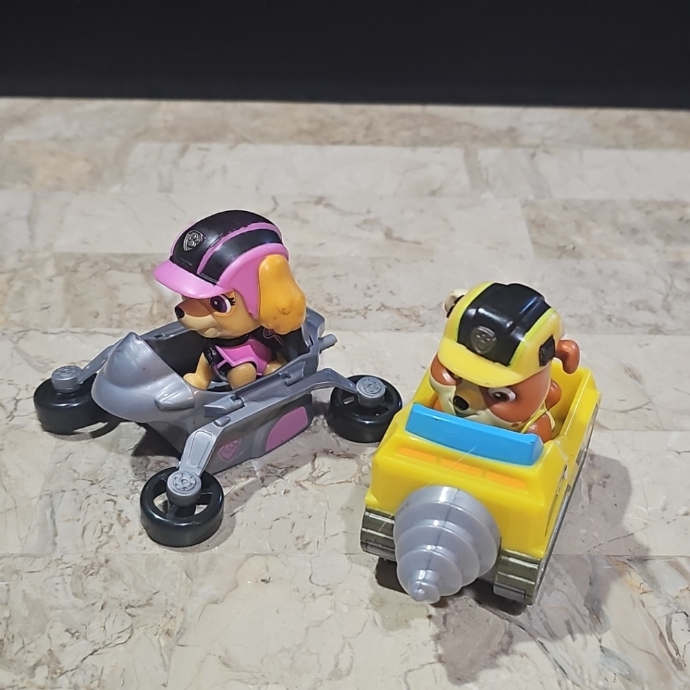 Paw Patrol Toy Vehicle Set - Pink and Yellow